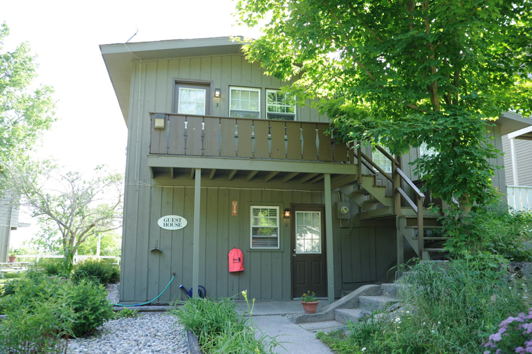 Exterior & Views 2, Michillinda Lodge, Muskegon