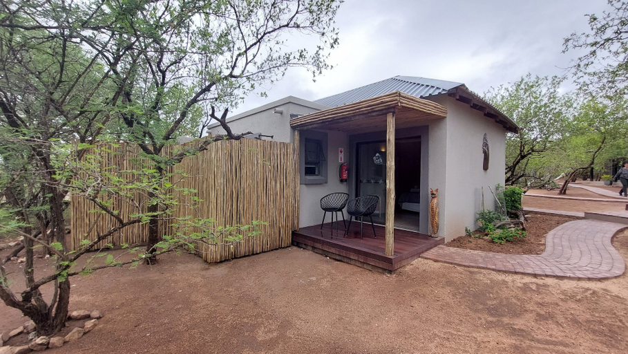 Exterior & Views 2, The Baobab Bush Lodge, Mopani