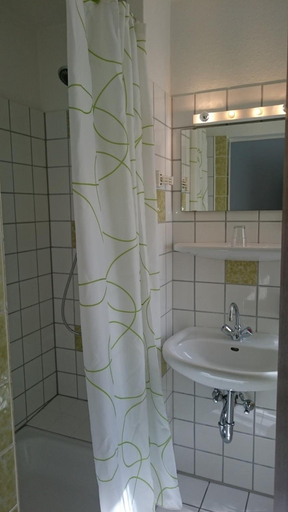 Bathroom, Hotel Froschkönig, Kassel