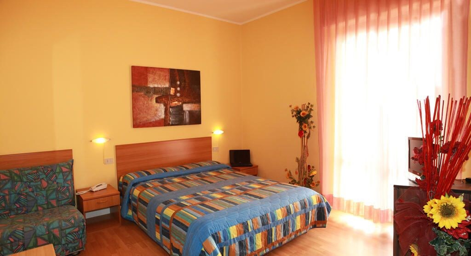 Bedroom 4, Piccolo Hotel, Livorno