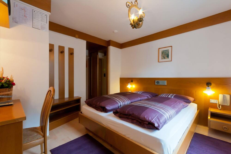 Bedroom 5, Hotel Chalet Pineta, Trento