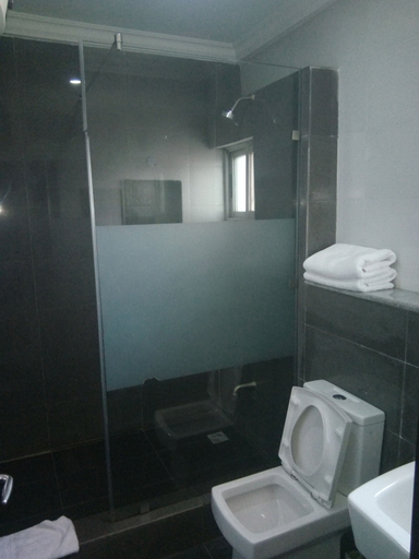 Bathroom 4, Neocourts Hotel, Enugu North