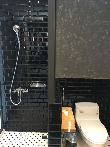 Bathroom 4, Laile Hostel, Tainan