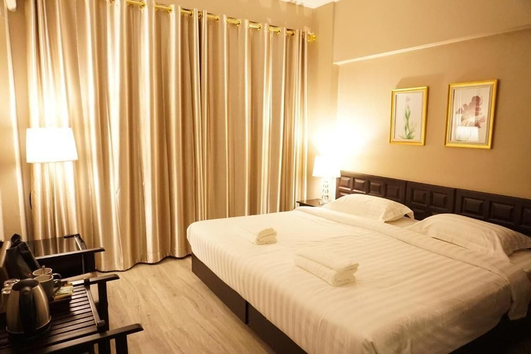 Taris Art Hotel Phrae, Muang Phrae