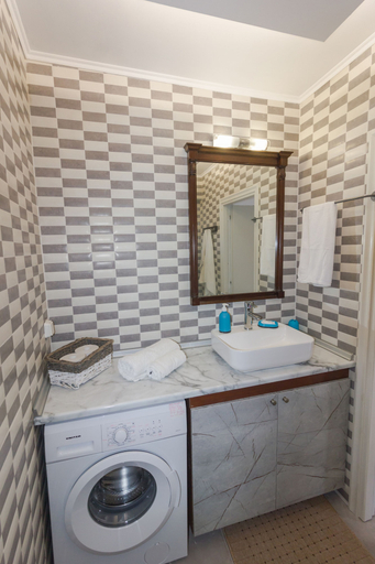 Bathroom 5, Galini Apartment, South Aegean