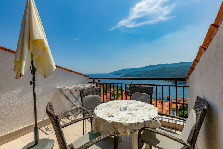 Others 5, Apartment Josip 828, Labin