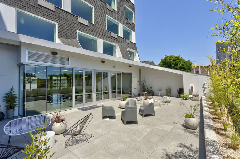 Exterior & Views 2, Jupiter NEXT, Multnomah