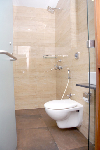 Bathroom 4, Ocean Suites Hotel, Mumbai Suburban