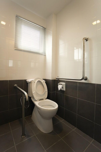 Bathroom 4, Grand Medallion Hotel, Kuching