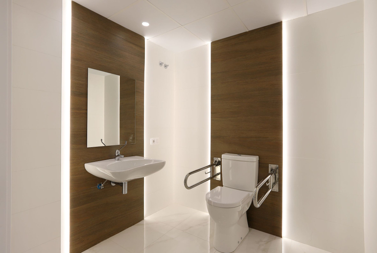 Bathroom 4, Hotel Brasil, Alicante