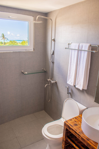 Bathroom 5, Dhiffushi Inn, Kaafu Atoll