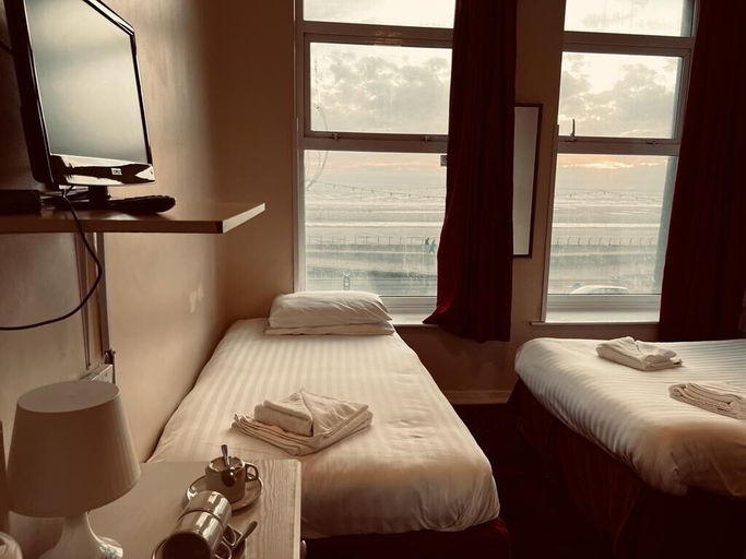 Bedroom 3, Sunset Beach Hotel, Blackpool