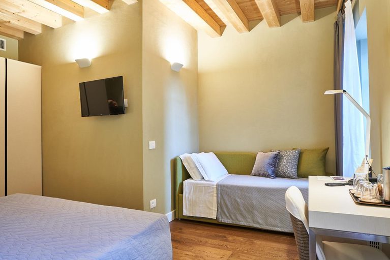 Bedroom 5, Locanda delle Mercanzie, Brescia