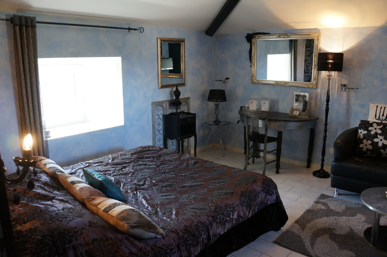 Bedroom 2, Hotel le Manoir du Raveyron, Ardèche