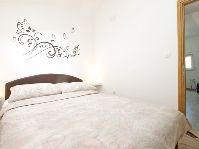 Bedroom 2, House 1818, Pula
