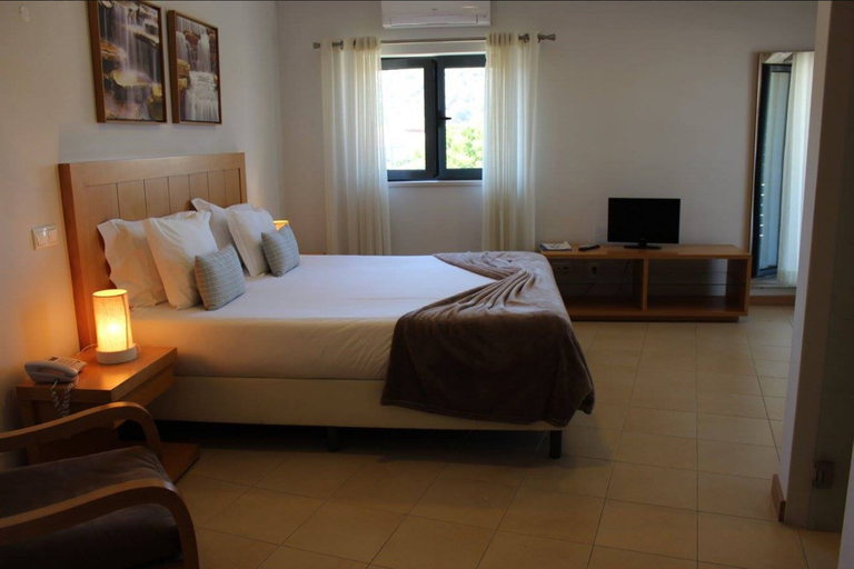 Bedroom 3, Vicentina Hotel, Aljezur