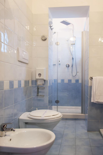 Bathroom 5, Hotel Villa Corallo, Ascoli Piceno
