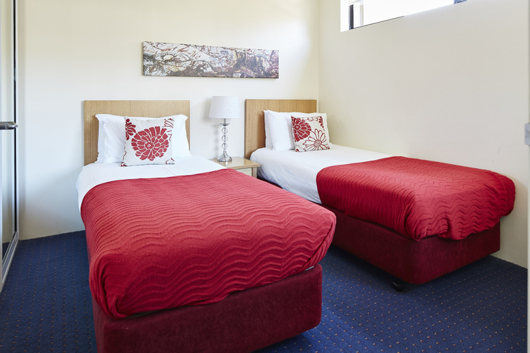 Manuka Park Apartments, Kingston