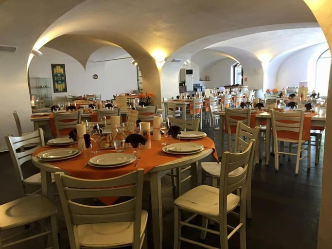 Food & Drinks 5, Al Castello, Savona
