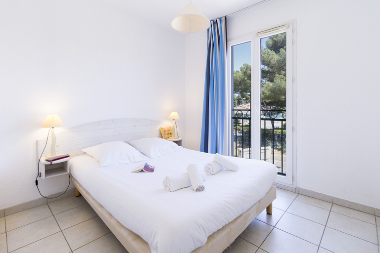 Bedroom 2, Garden & City Six-Fours-les-Plages, Var