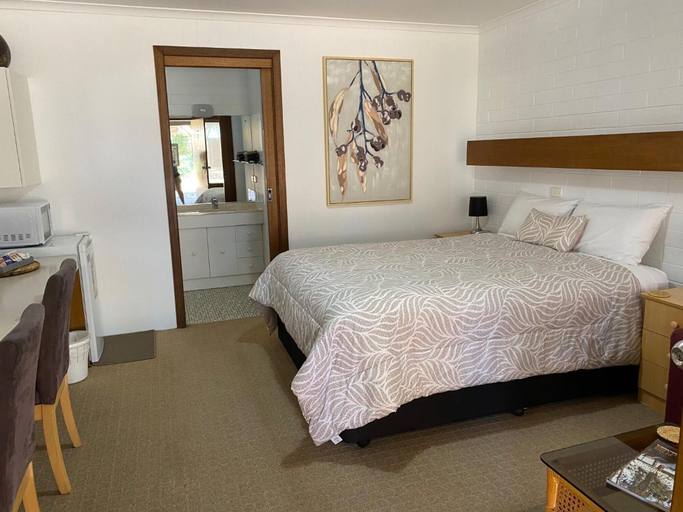 Bedroom 2, Orana Motor Inn, Mildura - Pt A