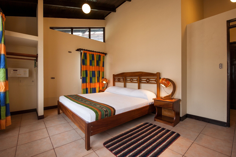 Bedroom 4, Hotel Arenal Lodge, San Carlos