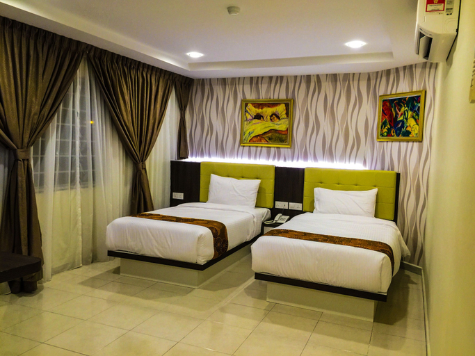 Bedroom 5, Louis Hotel, Larut and Matang