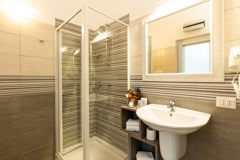 Bathroom 4, Agriturismo Dolceluna, Milano