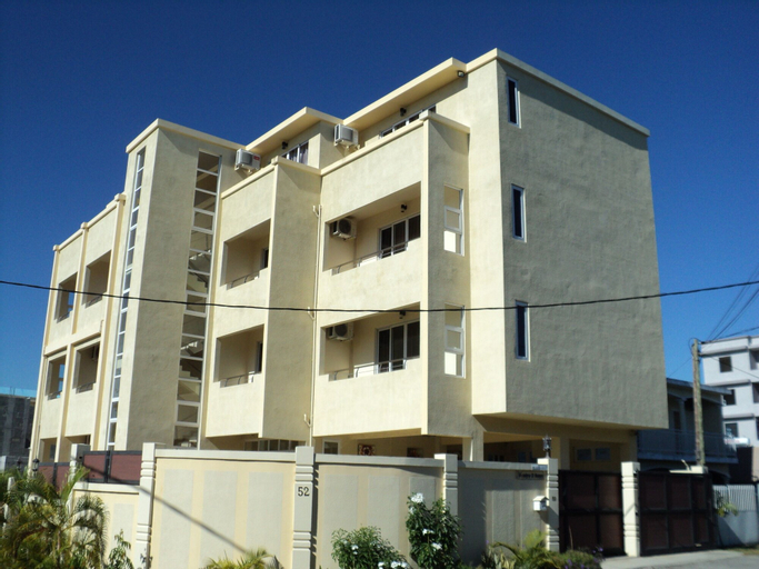 Monalysa St Honoré Apartment & Studio