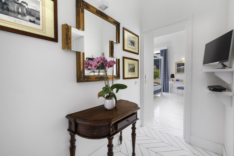Others 5, Iommella luxury rooms, Napoli
