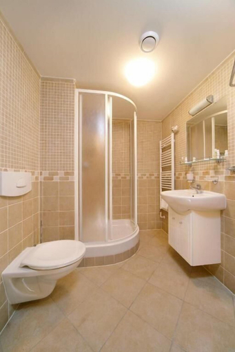 Bathroom 3, Hotel Pizzeria Belmonte, Trutnov