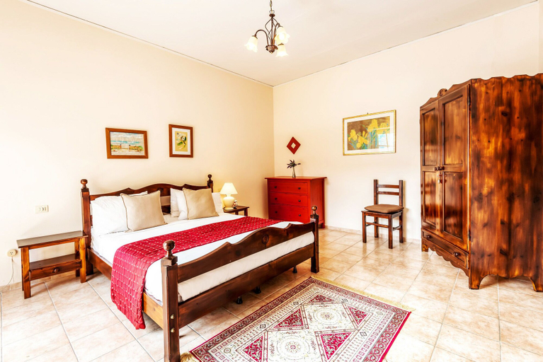 Bedroom 3, Lake Como Beach Resort and Villas, Como