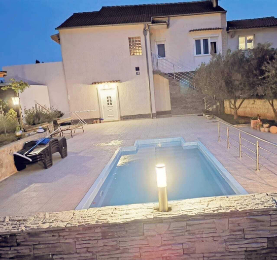 Sport & Beauty 4, Villa Mediteraneo Dalmatia, Bilice