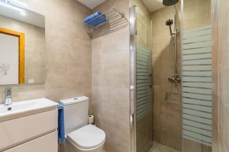 Bathroom 2, Apartments Vives, Baleares