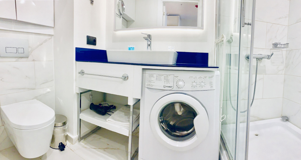 Bathroom 4, Royal Sea Breeze Apartment, Batumi
