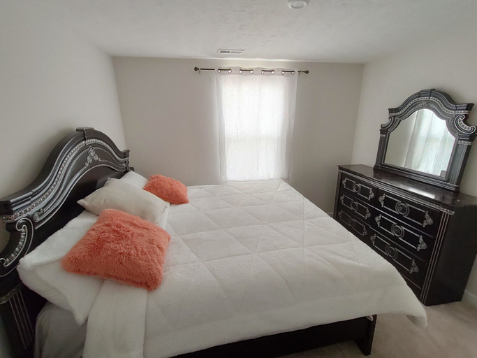 Bedroom 1, Ryan Home, Franklin