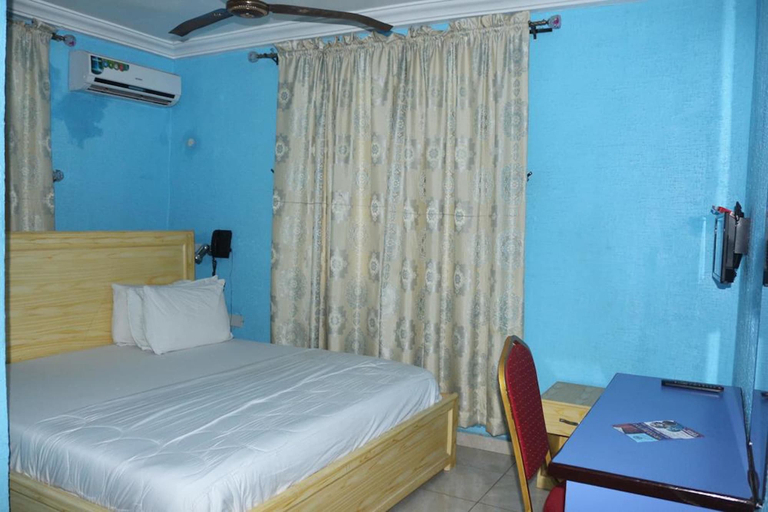 Bedroom 3, Grand Decent Hotel and Suites, Uyo
