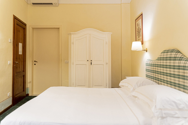 Bedroom 5, Casa Uffizi Tower House Boutique Hotel, Florence