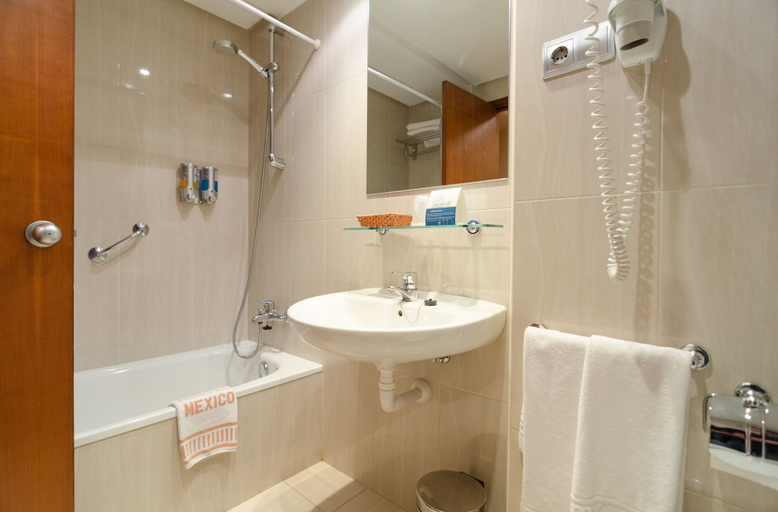 Bathroom 4, Mexico PR, A Coruña