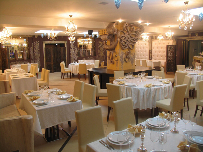 Food & Drinks 4, Almaz Hotel, Chelyabinsk gorsovet