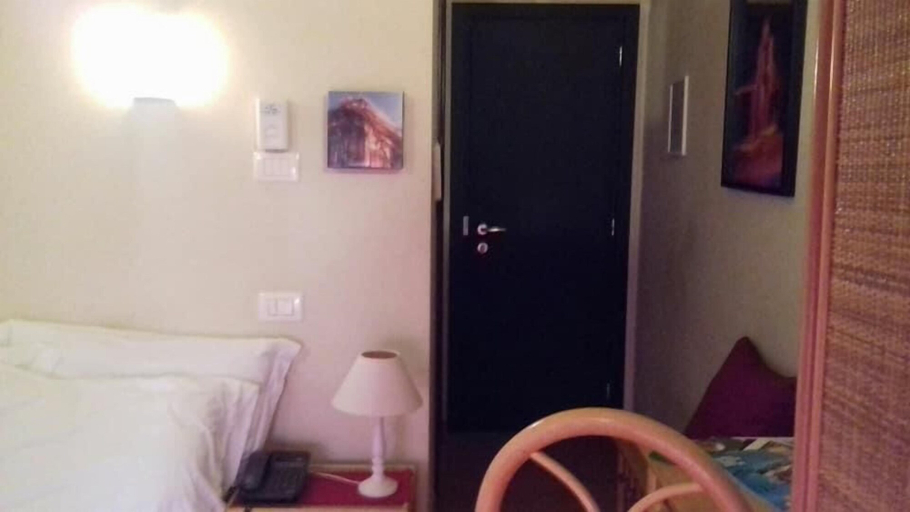 Bedroom 3, Hotel Lido, Reggio Di Calabria