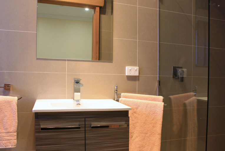 Bathroom 4, Stuart Range Outback Resort, Coober Pedy