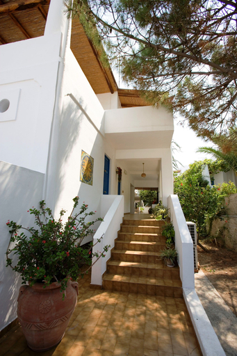 Exterior & Views 2, Hotel Tesoriero, Messina