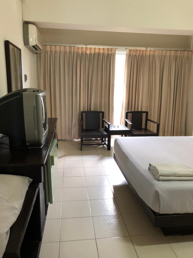 Bedroom 3, Paradorn Inn, Muang Chumphon