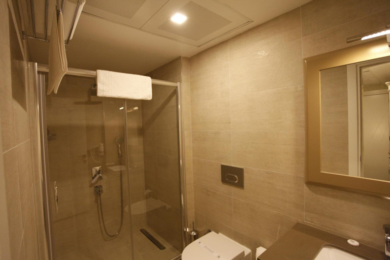 Bathroom 5, Giresun Sedef Hotel, Merkez