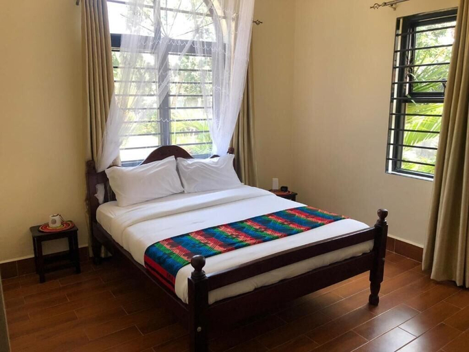 Bedroom 3, The Hive Entebbe Guesthouse, Entebbe