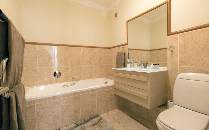 Bathroom 4, Gold Water, City of Cape Town