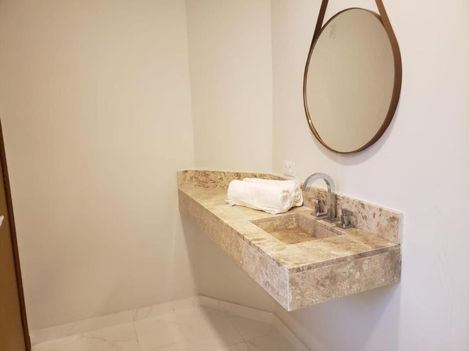 Bathroom 4, Ti Voglio Bene, Campo Limpo Paulista