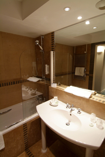 Bathroom 4, Hôtel Art Déco Euralille, Nord