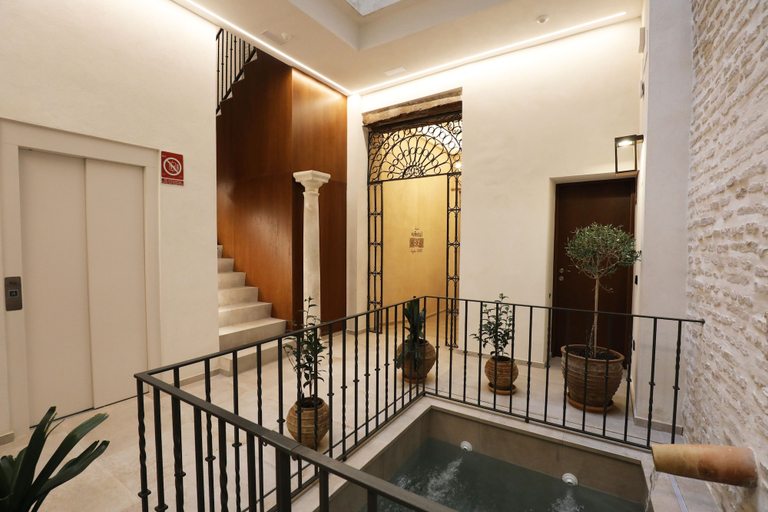 Others 5, Casa Señorial Siglo XVIII, Sevilla